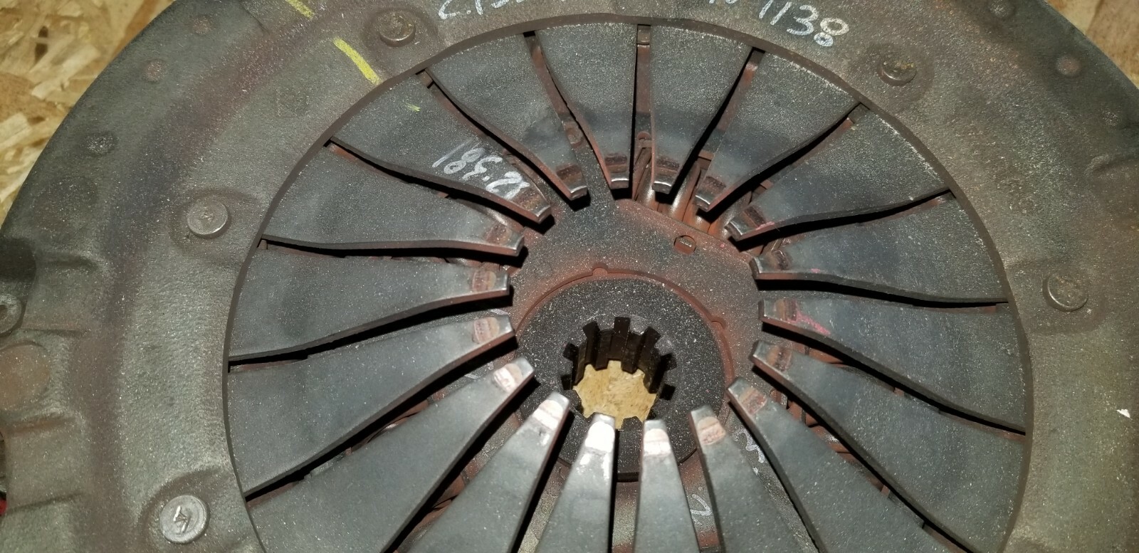 LAMBORGHINI MURCIELAGO CLUTCH FLYWHEEL PRESSURE PLATE OEM 07M105269A