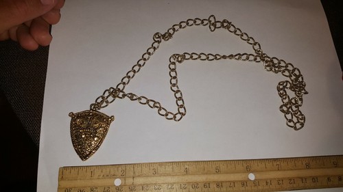 VINTAGE UNKNOWN MEDAL PENDANT w NECKLACE FRATERNAL ORGANIZATION? CROWN CROSS WOW