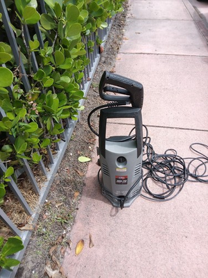 #ad Black amp; Decker 1600 PSI Corded Electric Cold Water Pressure Washer Handle $60.00