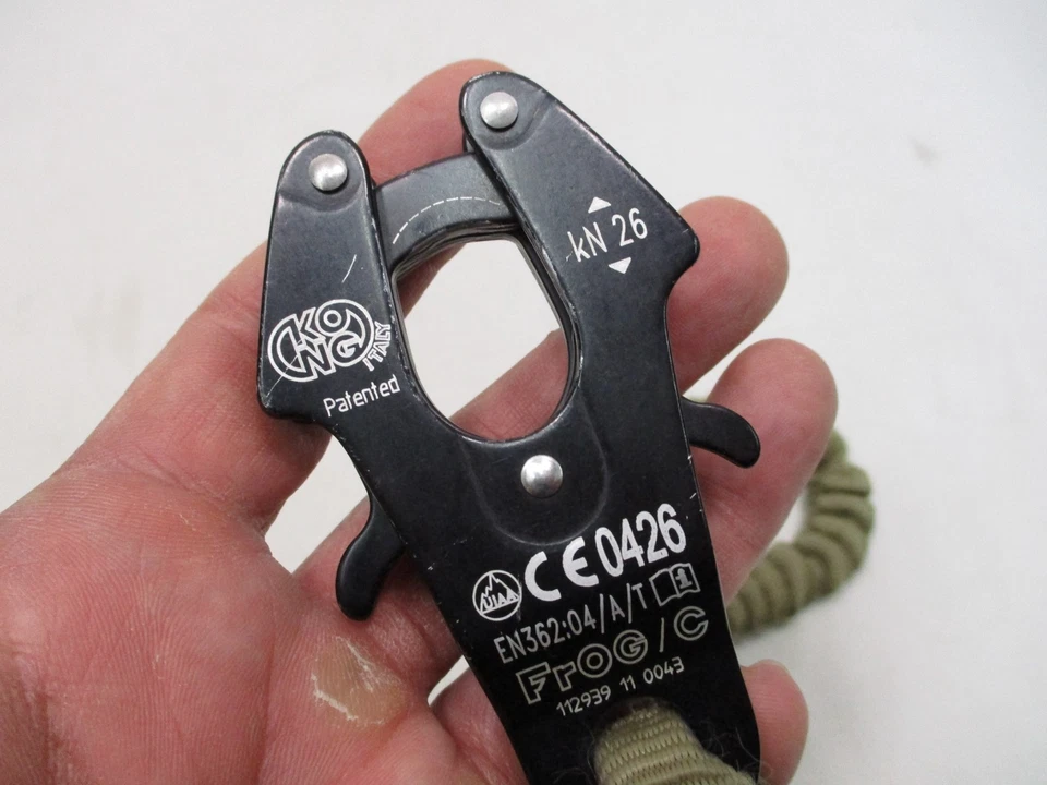 EQUIPO DE ASALTO TÁCTICO HELO CORREA DE RETENCIÓN CORDÓN DE SEGURIDAD KONG GRILLETE A PRESIÓN BRONCEADO Foto 3 de 4