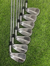 RH Taylormade 2025 P790 5-AW Dynamic Gold Mid 115 Regular