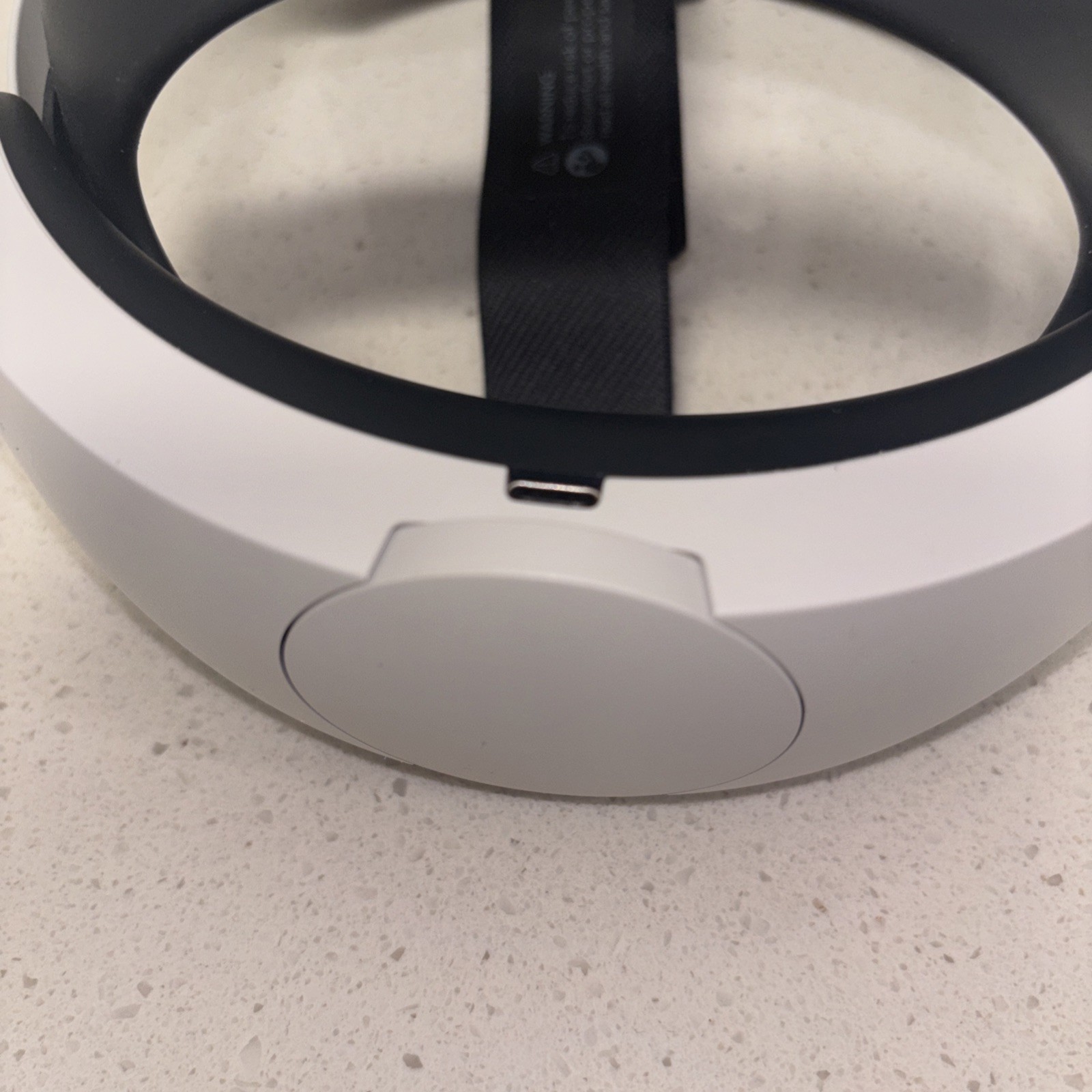 Meta Oculus Quest 2 - 64GB - VR Headset ONLY - Includes battery Pack headstrap 