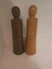 Vintage 2 Pc Wood Salt Shaker And Pepper Grinder Set