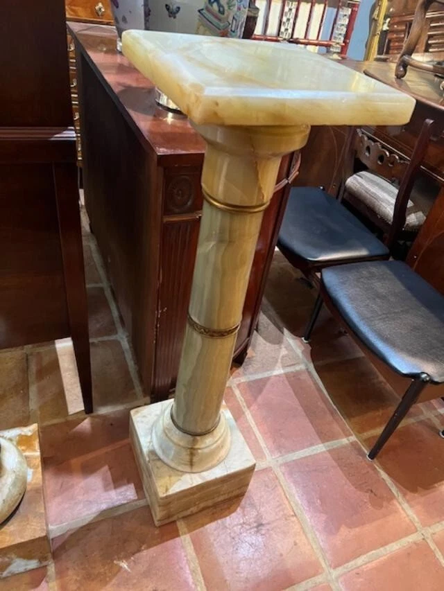 Antique Italian Neo Classical Onynx & Marble Pedestal Column Stand - Image 2 of 4