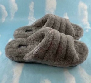 mens ugg slippers 11