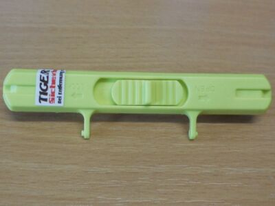 Chieftec Libra LT-01B Gehäuse Laufwerk 5,25 Zoll Clip Klammer Werkzeuglos*pz1091