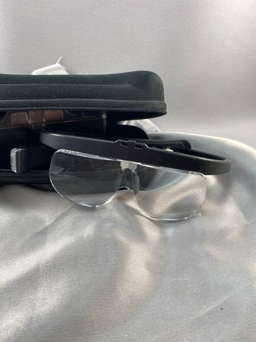 Vision Aide LED Rechargeable Spectacle Magnifier With Case 2.5X 3.5X 5.0X - Picture 2 of 5