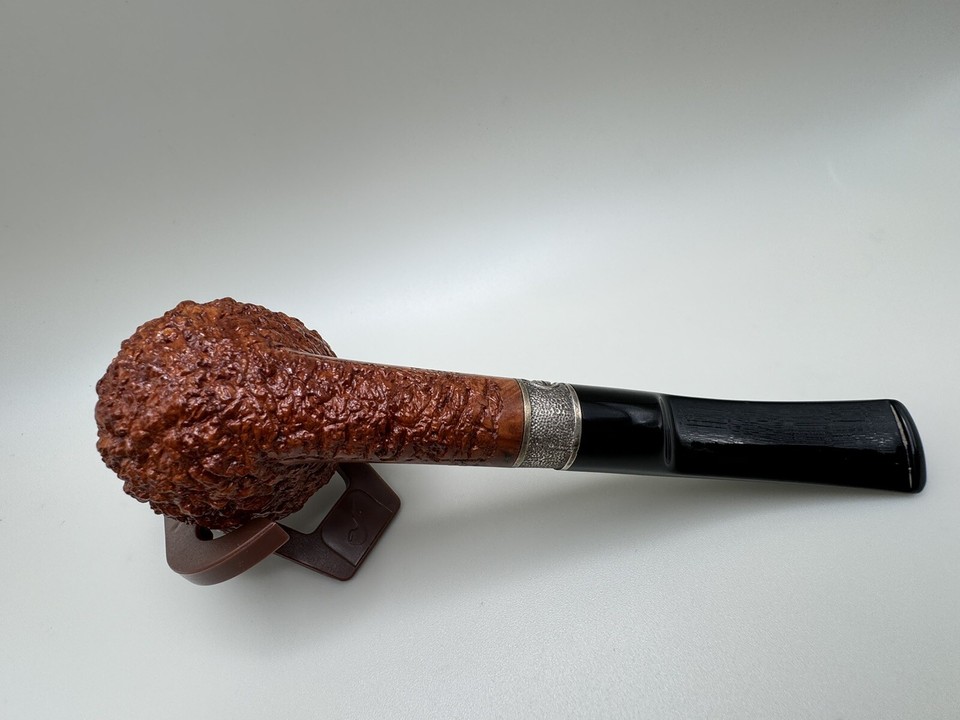 UNSMOKED DON CARLOS “PIPE CLUB OF LONDON” RUSTICATED ESTATE PIPE W