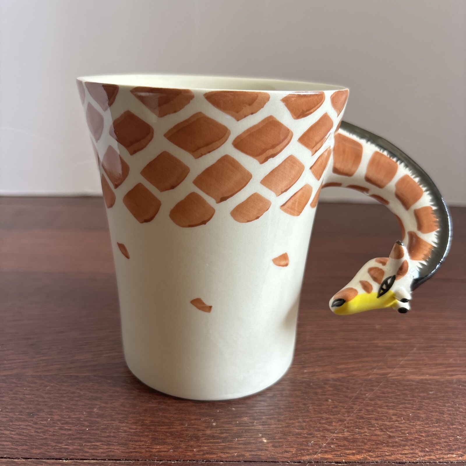 PIER ONE 1 Imports  Hand Painted Giraffe Safari  Africa 3D Coffee Mug Stoneware