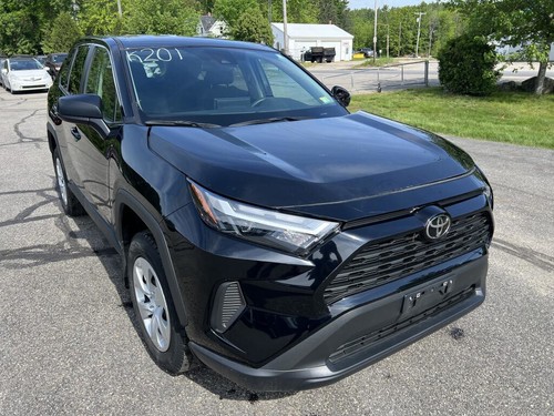 2024 Toyota RAV4 LE - Picture 10 of 12