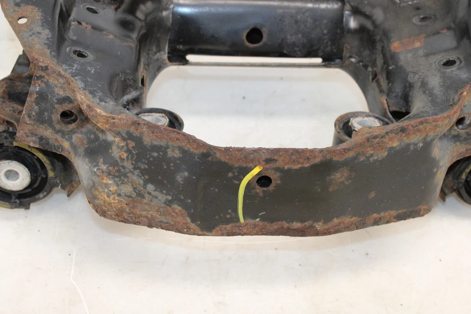 Submarco trasero BMW Z4 2003-2008 OEM IH13 Foto 4 de 4