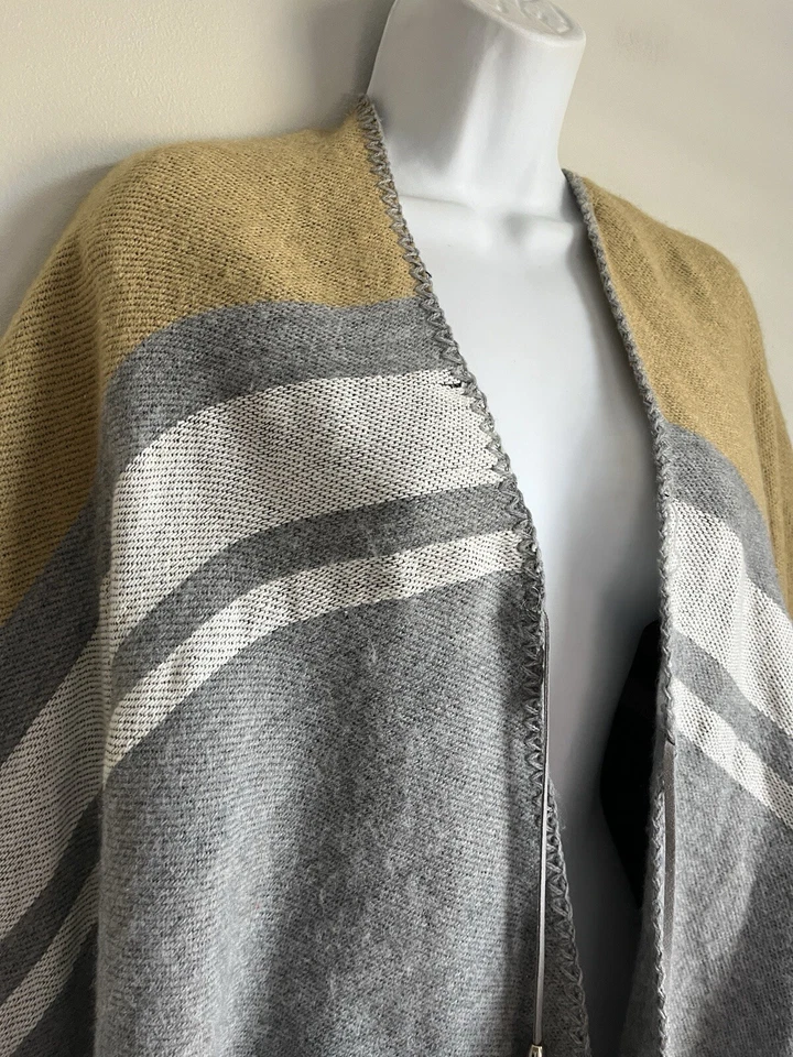 Cárdigan poncho Marc New York para mujer beige gris blanco frente abierto talla única Foto 4 de 4