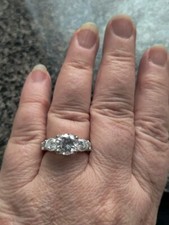 Gorgeous 925 Sterling Silver Ring size 7 Engagement 3 stone Side Details