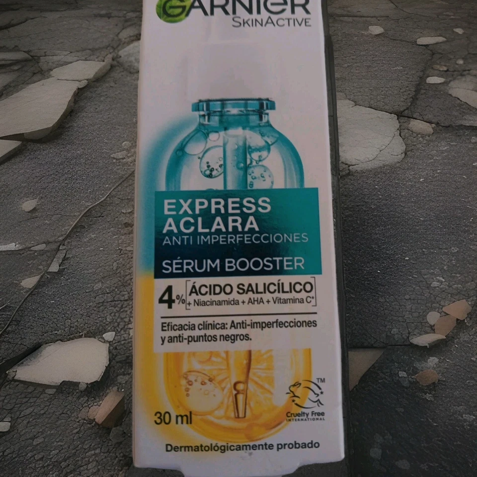 GARNIER SKIN ACTIVE BOOSTER SERUM/EXPRESS ACLARA/ANTIMANCHAS/ANTI DARK SPOT NEW - Image 2 of 4