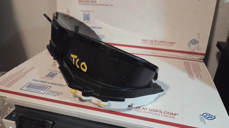 2022 Toyota Sienna Speedo Head Cluster Speedometer 83800-08D10 2021 2023 68400K - Image 4 of 4