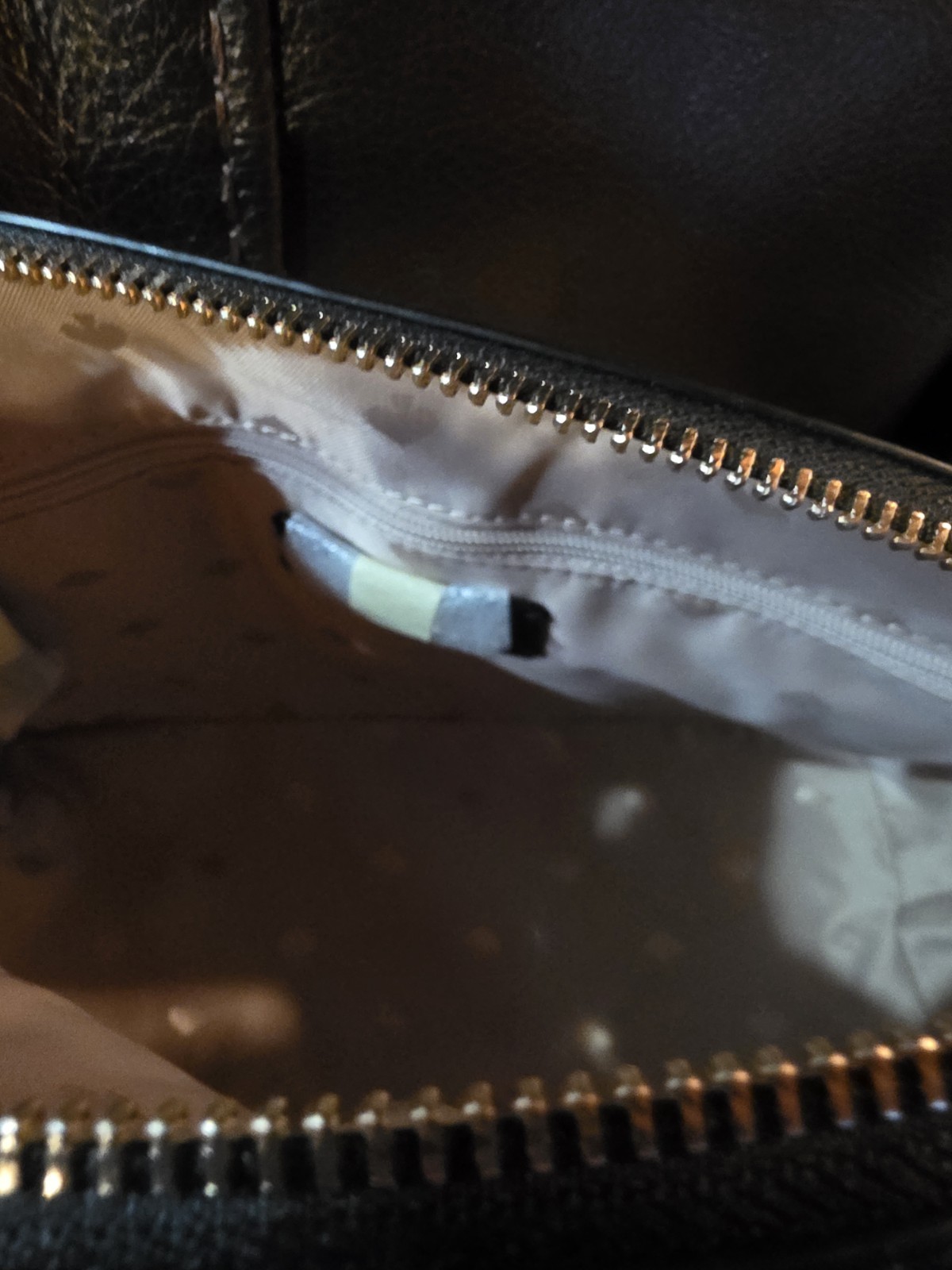 kate spade newyork Disney Minnie Mouse Dome Crossbody Bag NWT thumbnail 4