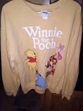 Disney's Winnie the Pooh Honey Color Women's Sweatshirt Size Large  Exc.Cond