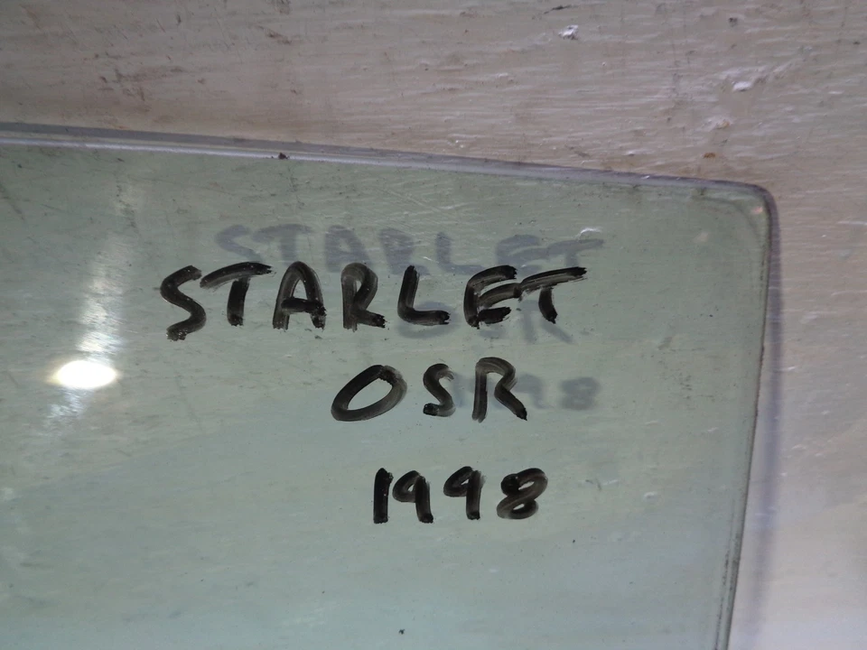 TOYOTA STARLET DRIVERS SIDE REAR WINDOW GLASS 1996 - 1999 5DOOR - Image 2 of 2