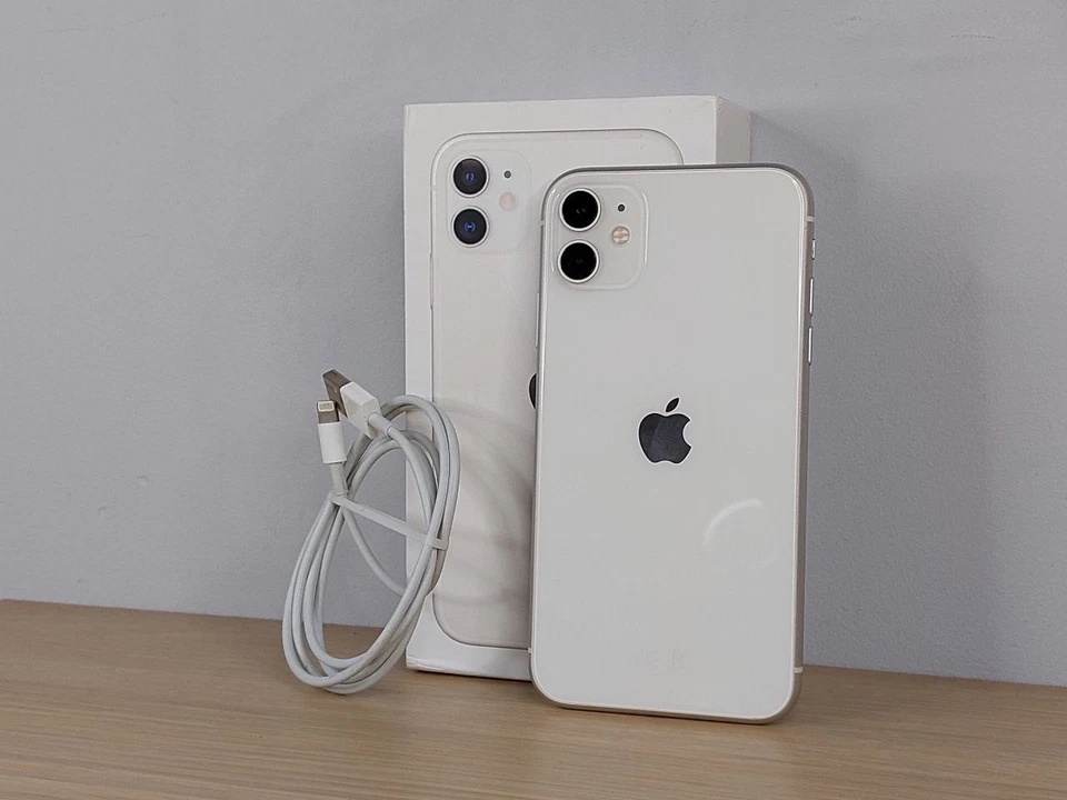 Apple iPhone 11 - 128GB - 86% Blanco (Libre) A2221 (CDMA + GSM) - Imagen 3 de 4