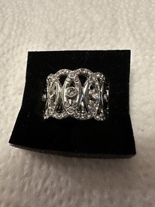 Paparazzi Silver Ring With Rhinestones 