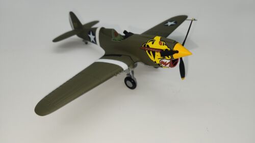 FRANKLIN MINT ARMOUR DIECAST P40 WARHAWK  TIGERS B11B544 WWII FIGHTER 1/48 - Picture 1 of 24