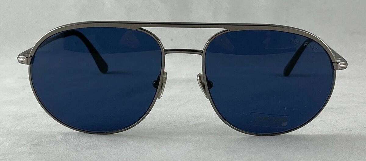 Солнцезащитные очки Tom Ford Gio TF772 13V в матовой серебристой оправе из металла-авиатора 59-17-140 41090₽