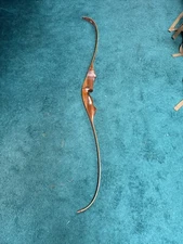 VINTAGE BEN PEARSON APEX 7 (1088 ) RIGHT HAND 58” # 40 - 28”RECURVE BOW