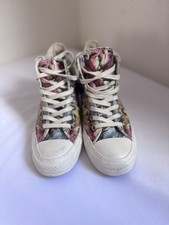 Size 7 - Converse Chuck Taylor All Star Lux High Floral Shoes