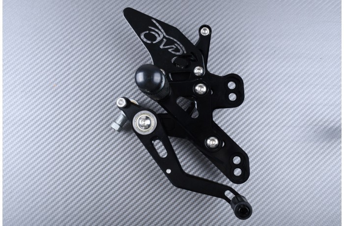 Commandes reculées de Honda CB 650R pour vos sorties du weekend - 3