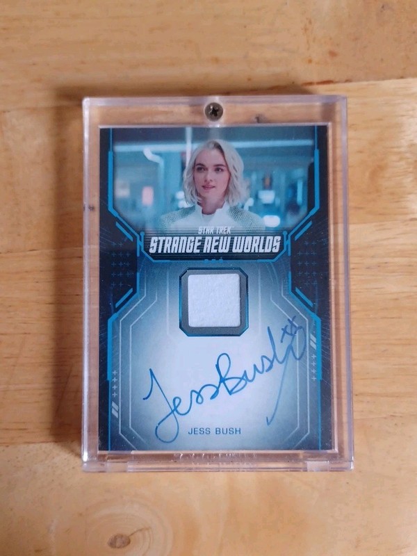 Star Trek Strange New Worlds  JESS BUSH Autograph and Costume swatch