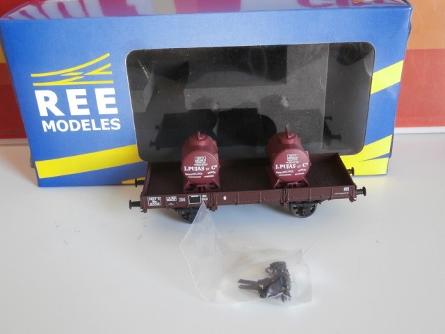 Wagon porte-citernes REE WB-060 SNCF avec finitions Pujas de collection
