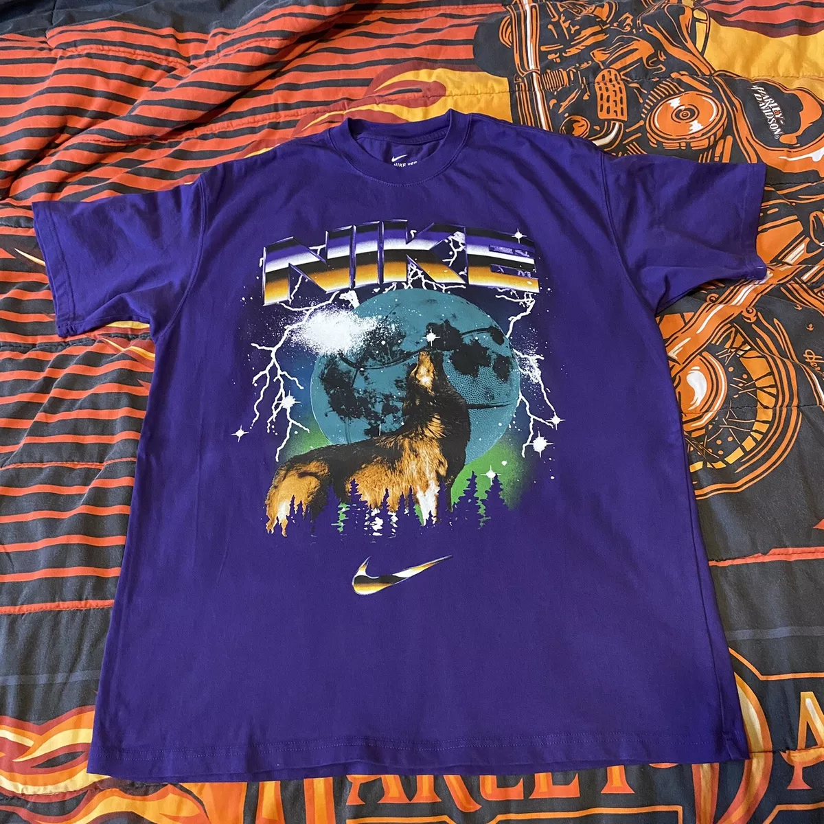 Purple nike on sale shirt men