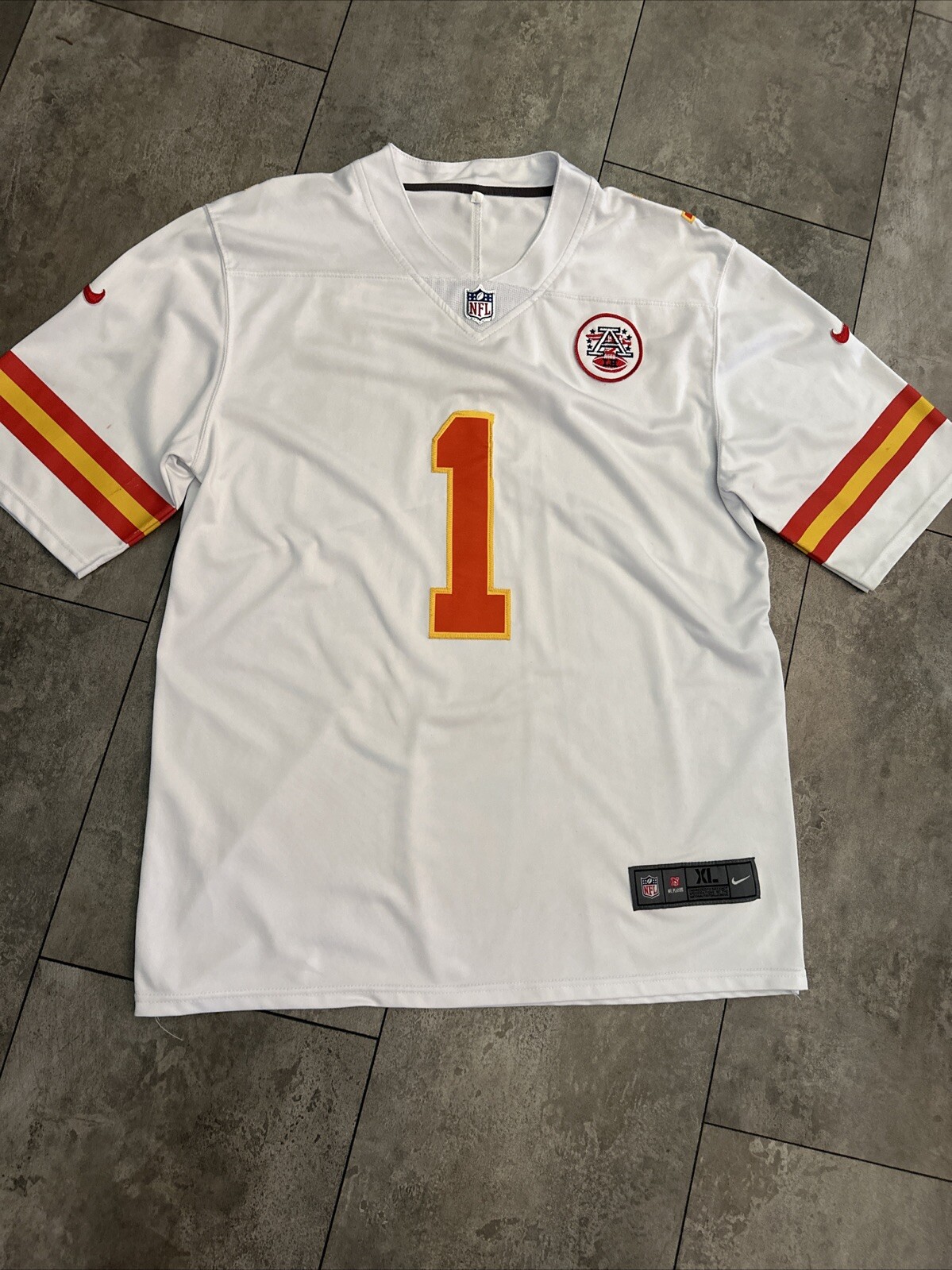 Picture 1 of 11