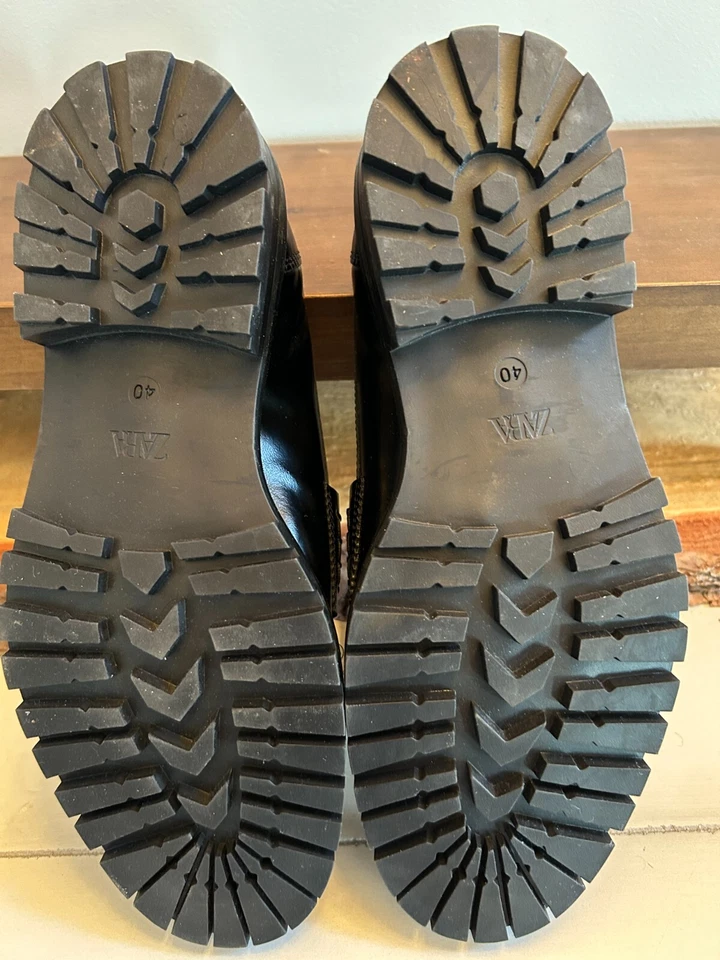 Mocasines negros, Zara Foto 4 de 4