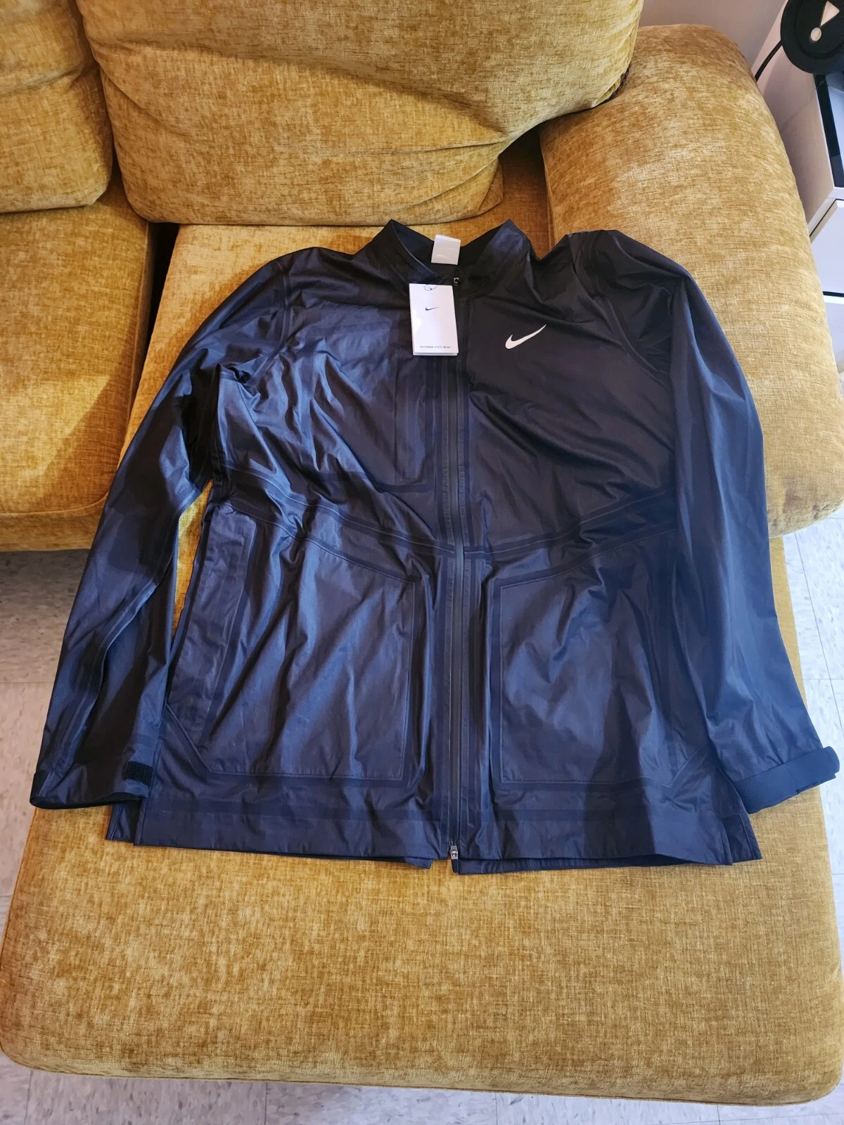 🔥Nike Golf Storm Fit Full Zip Jacket Men’s MEDIUM BLACK WASS$290NOW$169.95