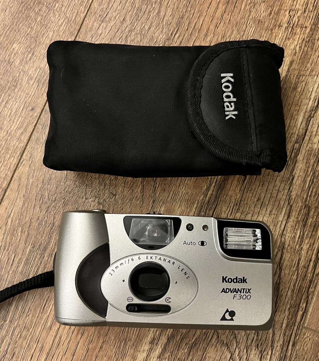 Kodak ADVANTIX F300 35MM CAMERA WITH CARRY CASE retro camera UK