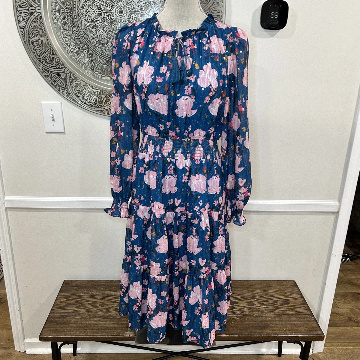 Pink dress hot sale blue flowers