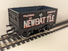 Hornby R6028 OO Gauge Newbattle Coal Wagon