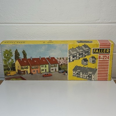 Vintage 1965 Faller HO 1:87 No. B-224 4 Row Houses Unbuilt Kit. Very Rare!