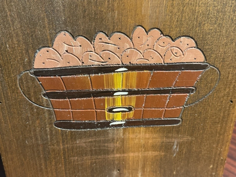 Caixa de armazenamento vintage de madeira “Taters” caixa de armazenamento rústica pintada à mão ventilada - Imagem 3 de 4