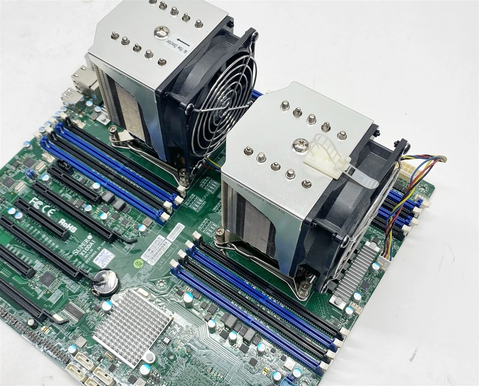 Placa madre Supermicro X10DAI LGA2011 con CPU 2*E5-2650 V3 2,30 GHz, disipador térmico, E/S Foto 3 de 4
