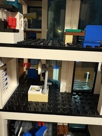 LEGO CITY: Police Station (7498)