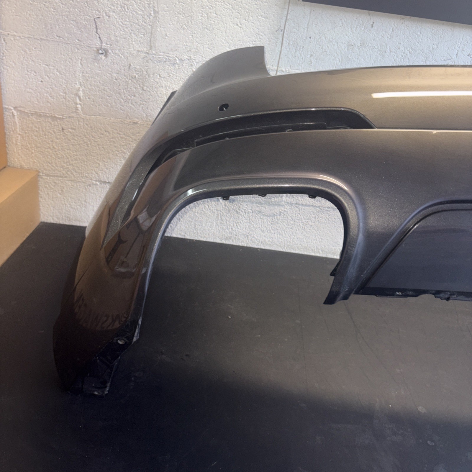 2017-2022 MASERATI LEVANTE Rear Bumper Cover OEM  W LOWER TRIM#3219