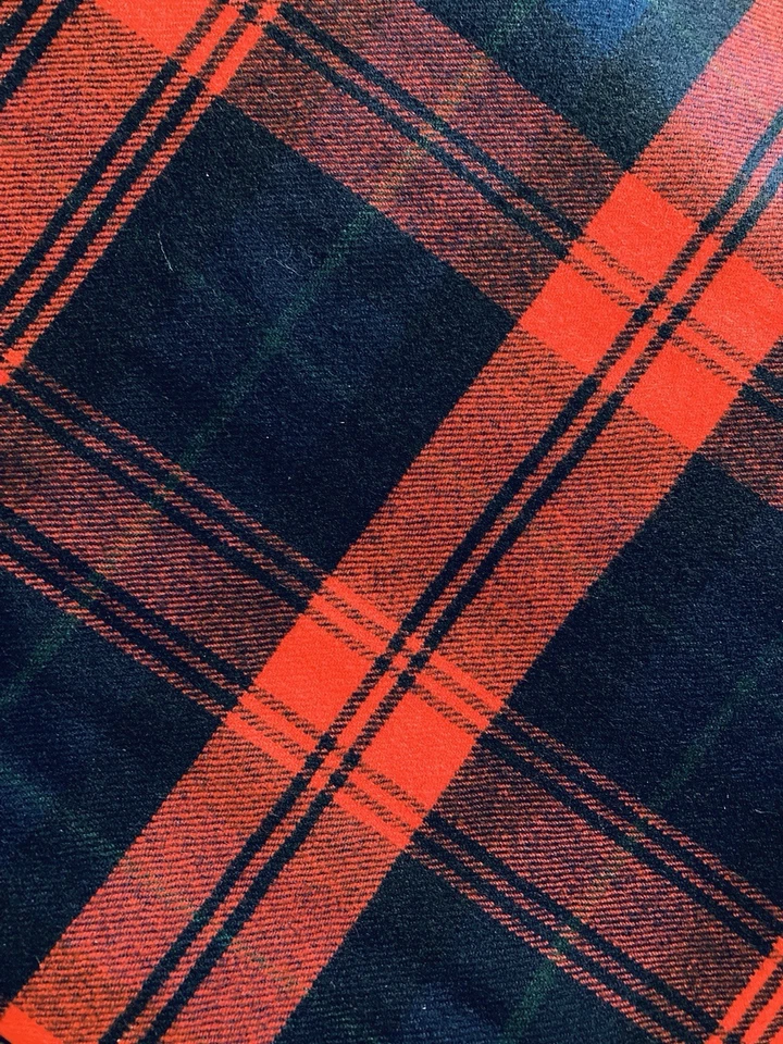 MacLachlan Tartan 100% Wool Fabric 1.75Y x 54" Width Red Navy Blue Green - Image 2 of 4