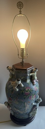 Antique Chinese Famille Rose Lamp Hundred Children/Butterflies/Lotus Jar Rewired - Picture 19 of 19