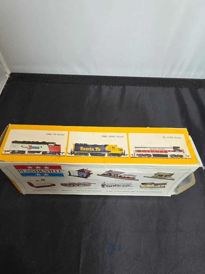 Bachmann HO Scale Rolling Stock 1057:  WIDE VISION CABOOSE SANTA FE ATSF (JX) - Image 4 of 4