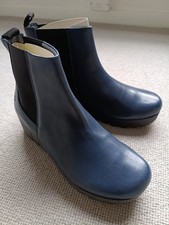 Image of Fly London Women's VAZE177FLY Wedge Chelsea Ankle Boot Burn Navy Size UK 6