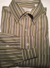 Turnbury Signature Poplin gently used men  s dress shirt. Long sleeve Size:L