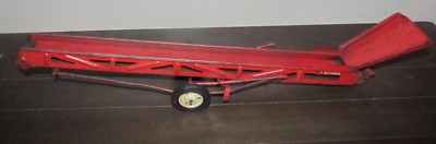 Vintage McCormick IH Conveyor Belt Hay Bale Elevator About 18 Inches Steel Toy