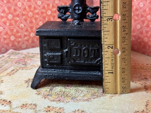 Vintage Miniature Cast Iron DOT Stove Coin Bank Cook With Cash 3.5 x 4 inch - Picture 8 of 11